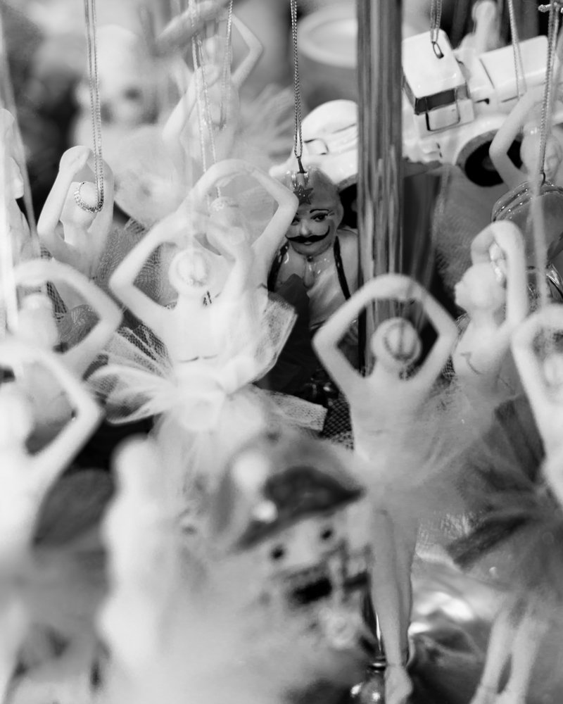 Потому, что на 10 девчонок по статистике...