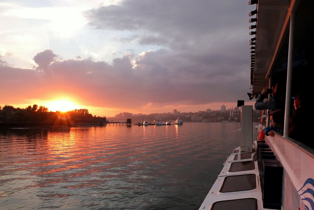 Закат на Дону