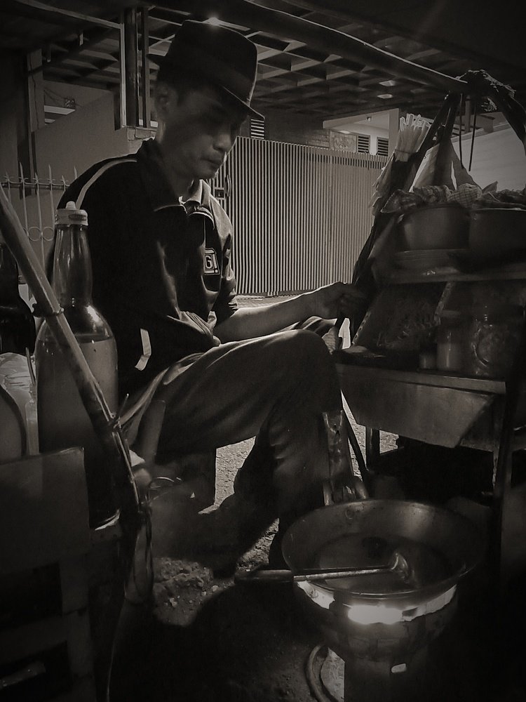 Javanese noodle seller