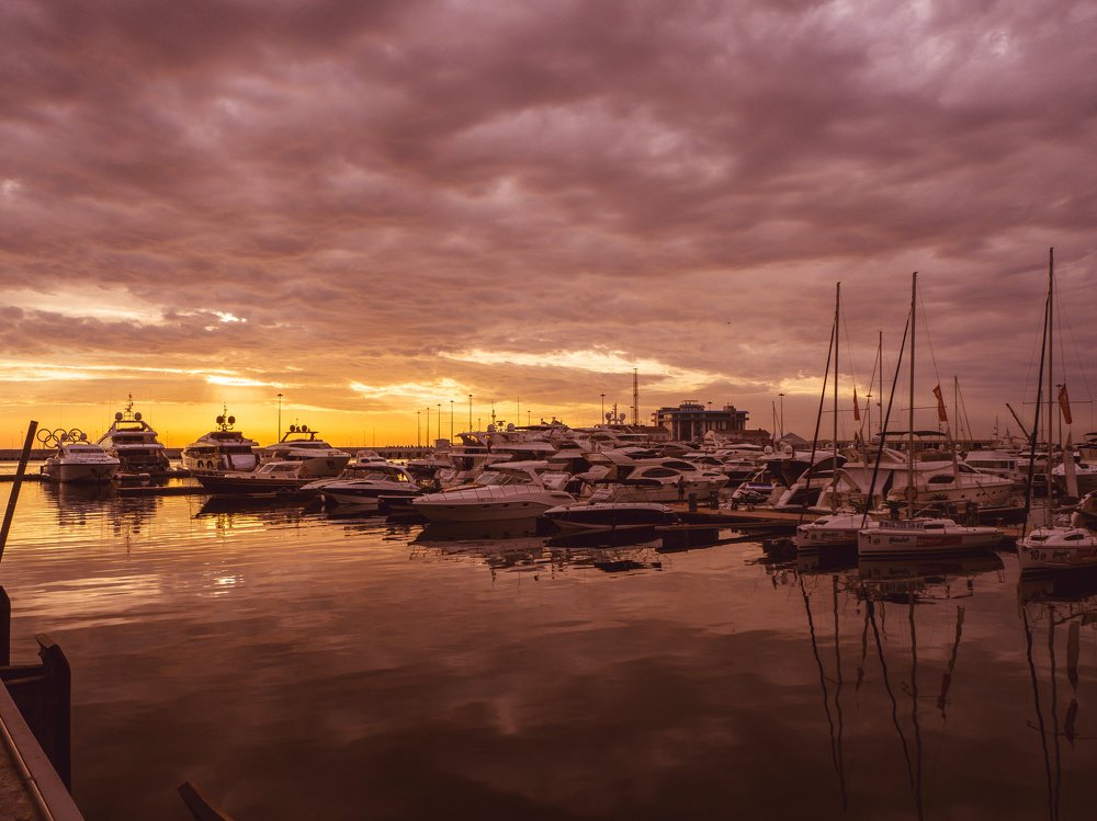 закат в порту