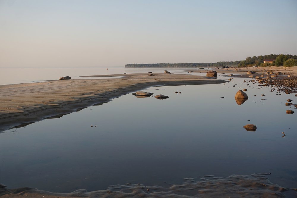 Камни в воде