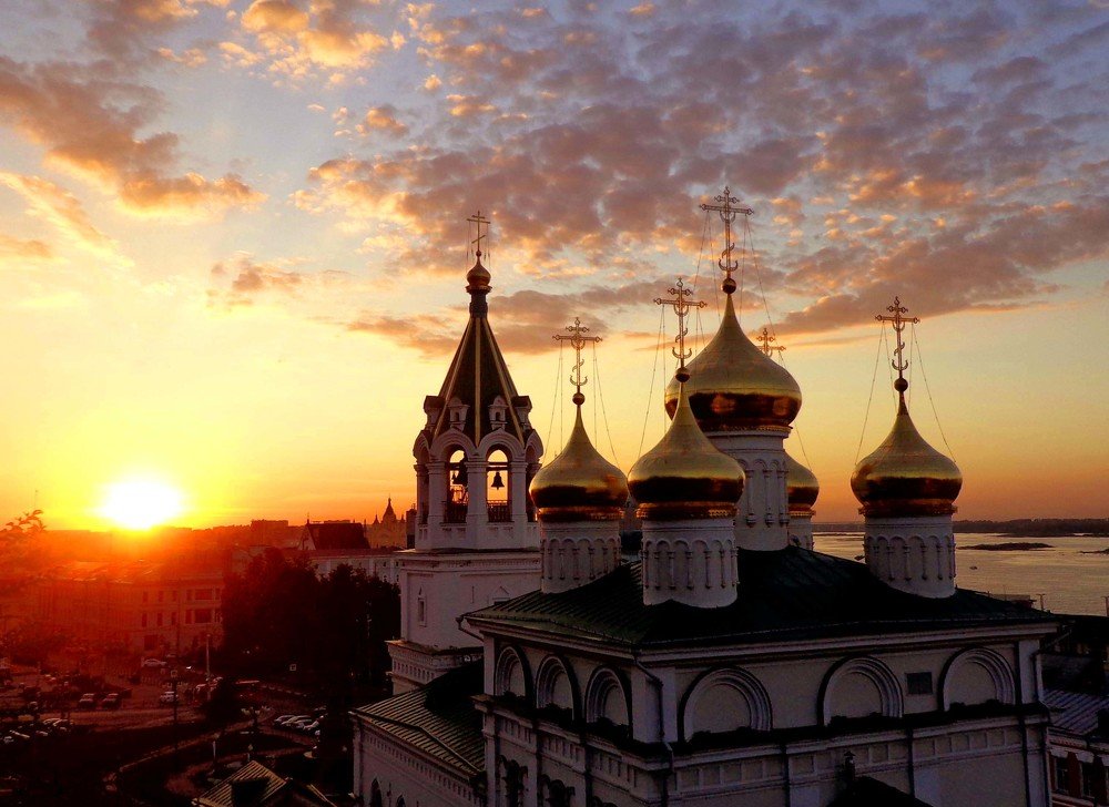 Золотые купола.