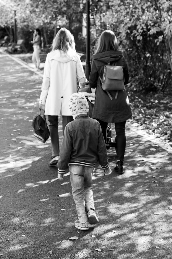 Прогулка в парке в осенний день.