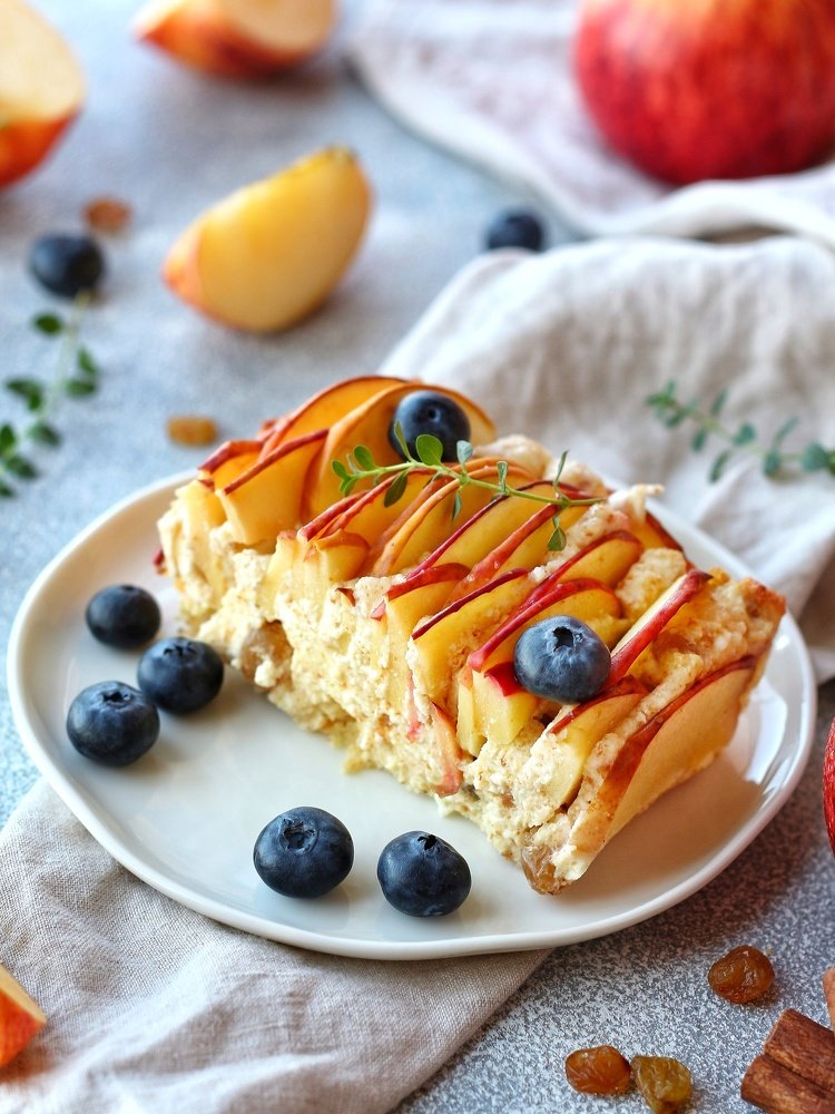 Творожная запеканка с яблоком