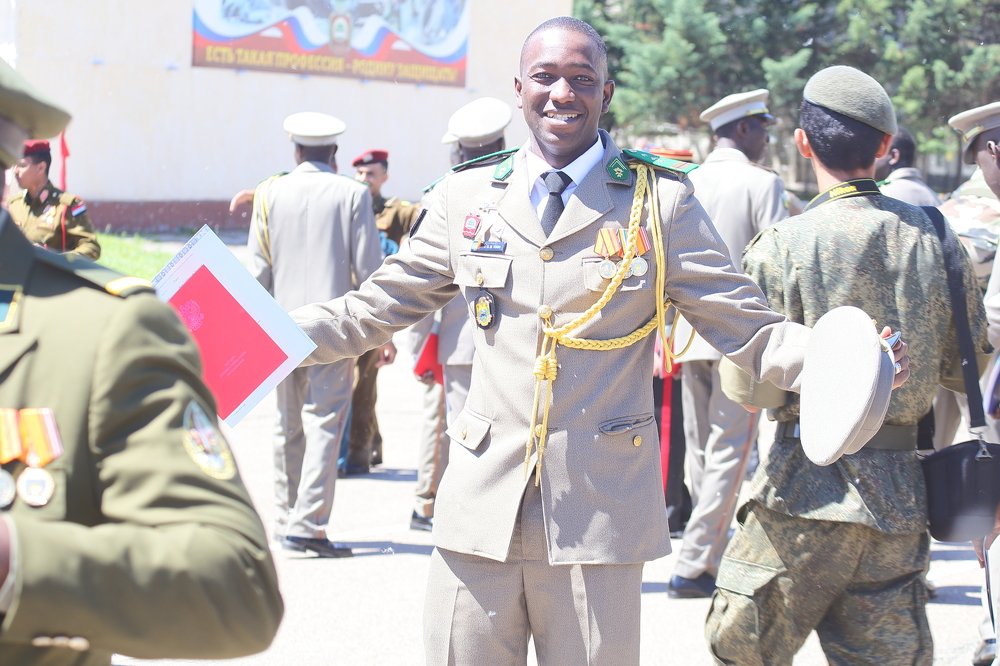 Профессия - офицер!