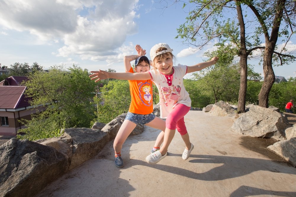 Давайте радоваться!)