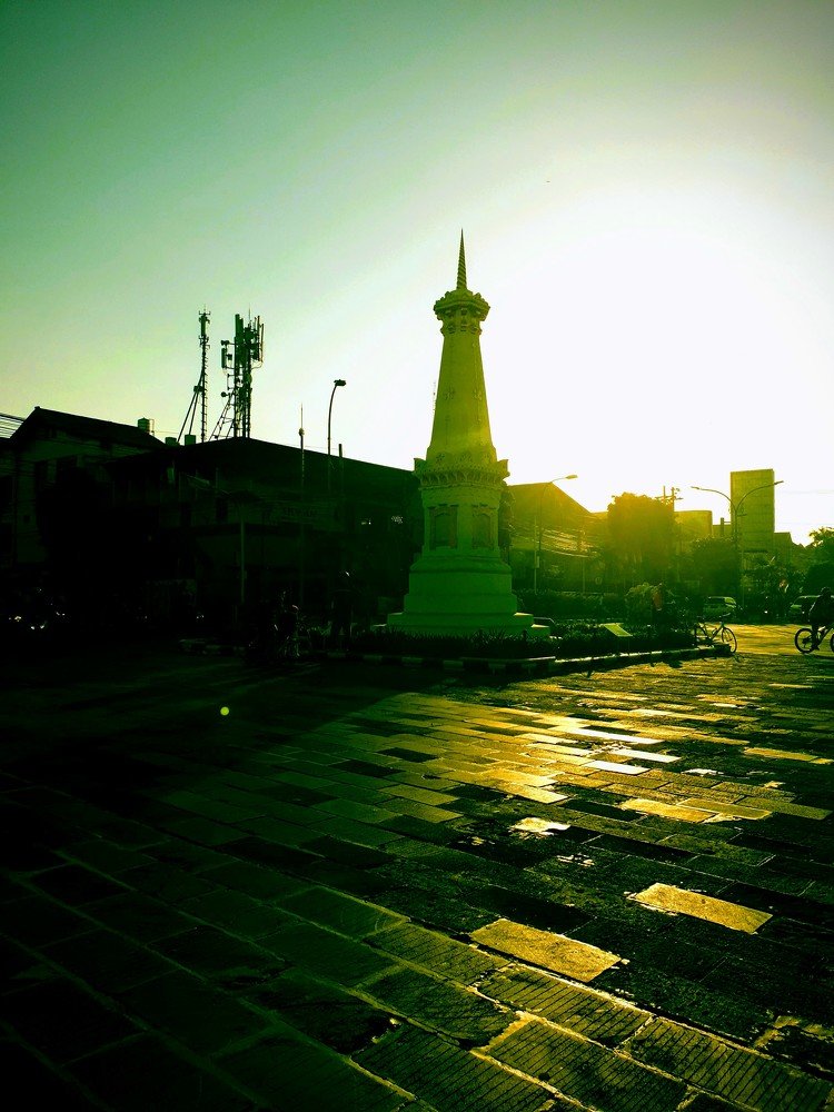 Tugu's jogja on the sunrise