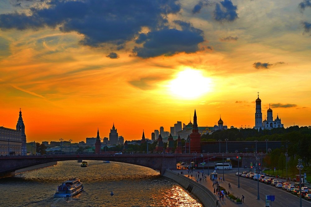 Закат над Москвой