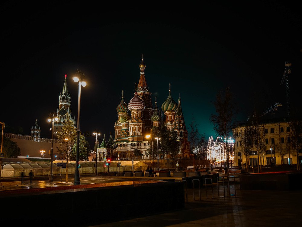 Храм Василия Блаженного и Спасская башня ночью