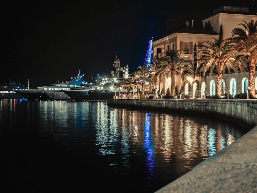 Набережная города Тиват, Porto Montenegro