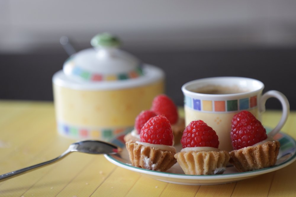 Птифуры с малиной