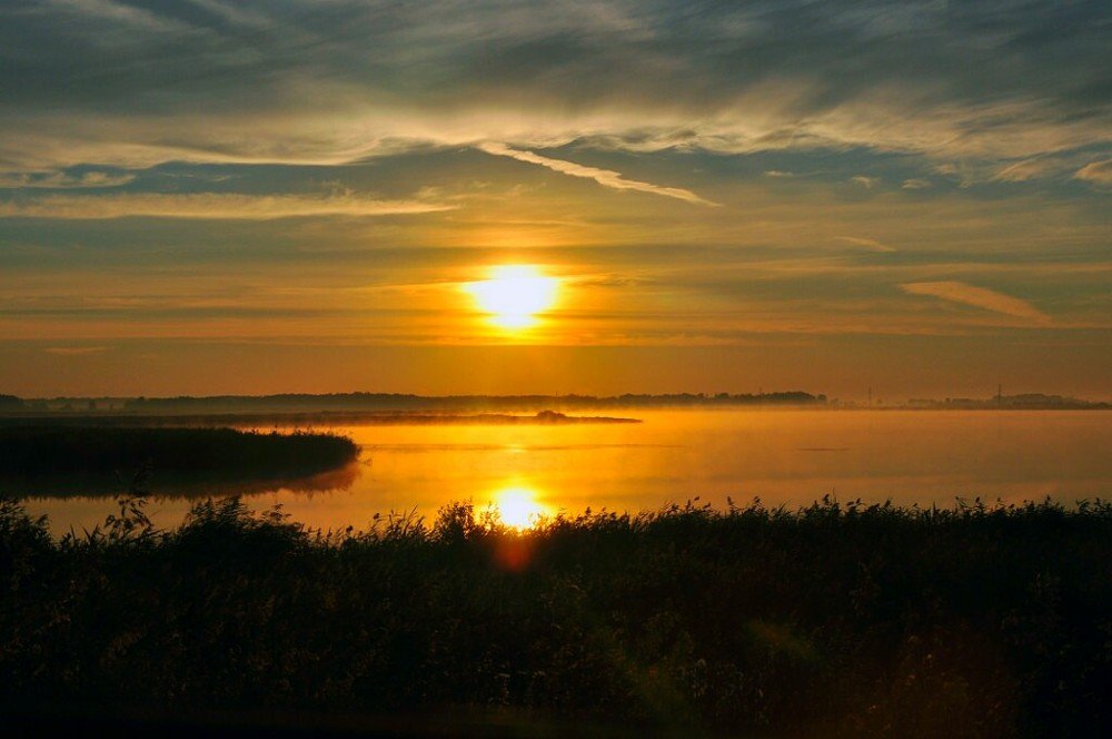 Вечер на озере