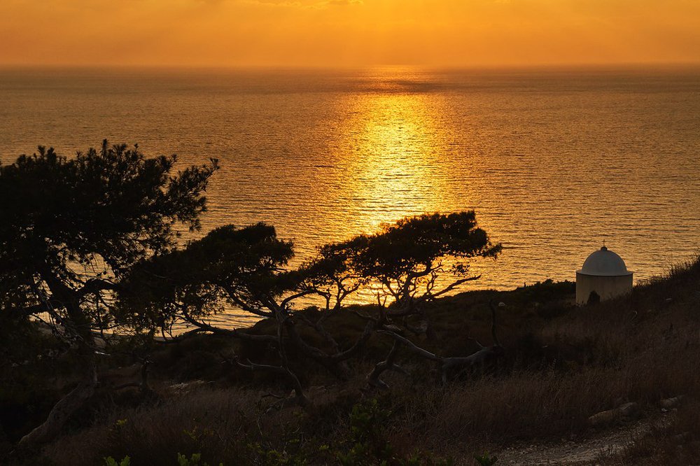 Закат в Средиземное море