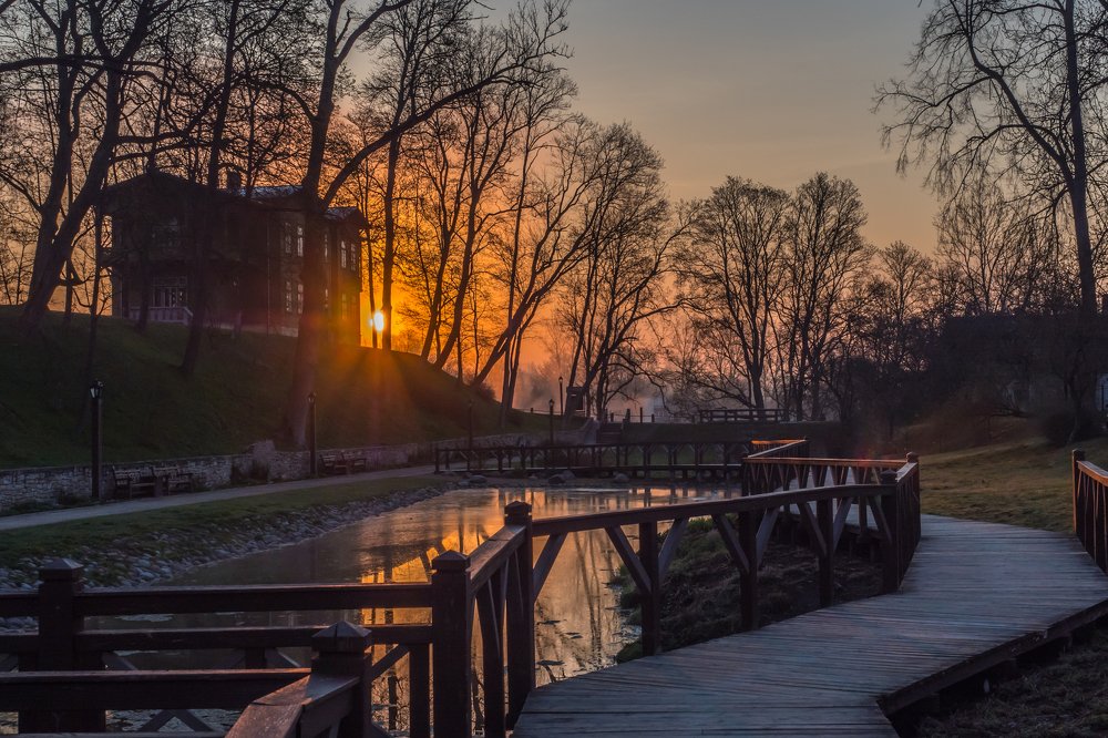 Раннее утро.