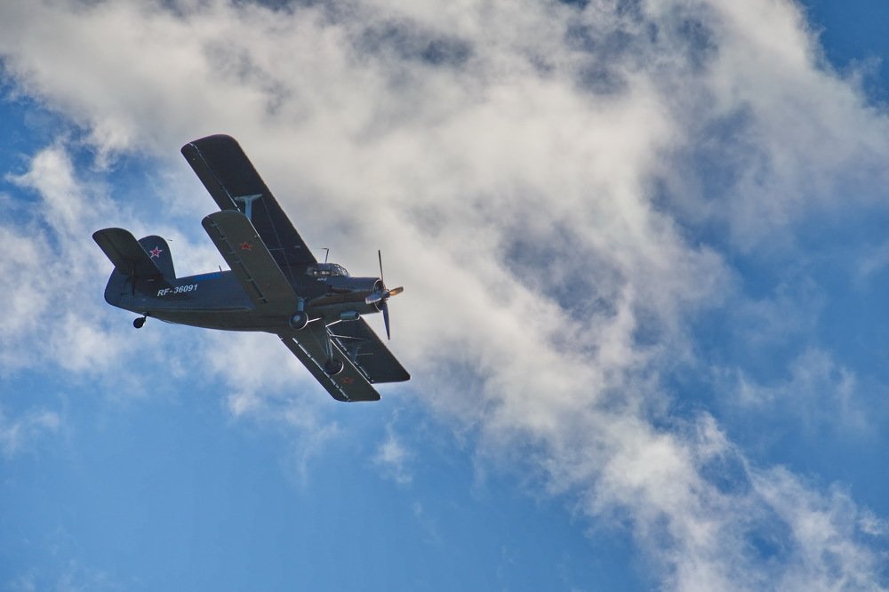 АН-2 в небе