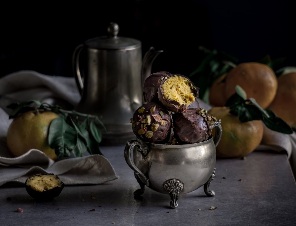 Vegan chocolate sweets