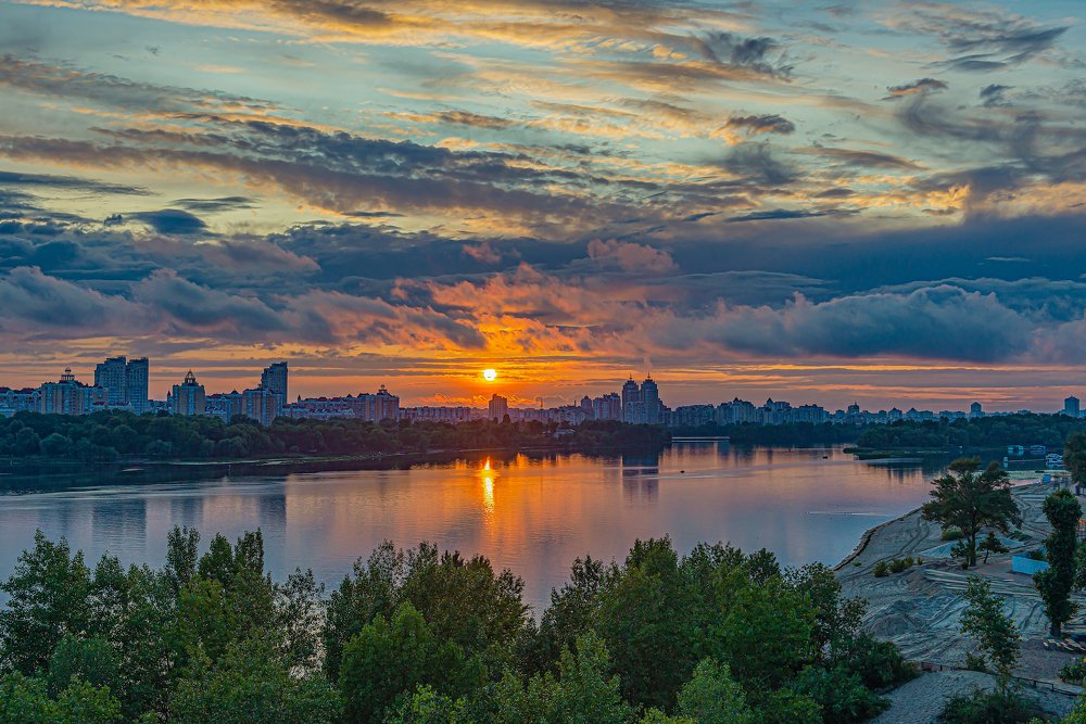 Оболонь на закате 2