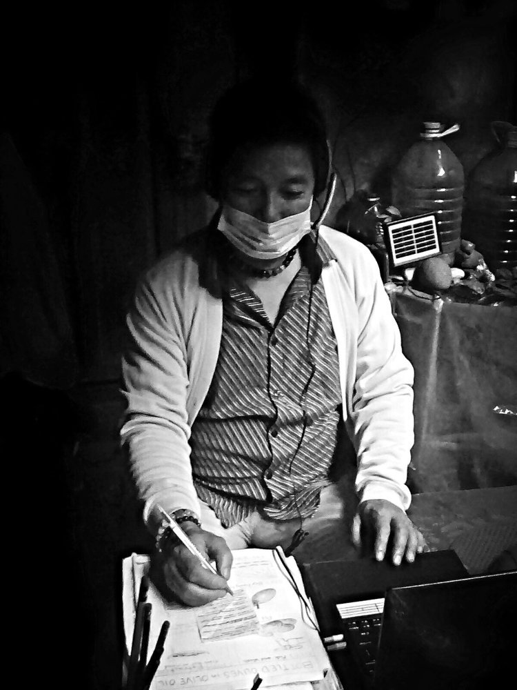 A Solar-powered Internet Researcher