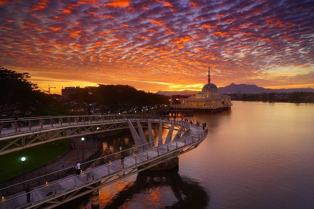 The bridge and mosque at river