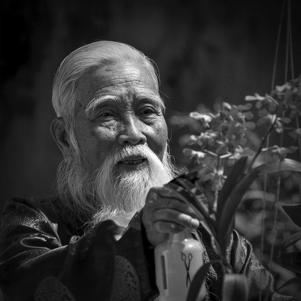 NIỀM VUI TUỔI GIÀ