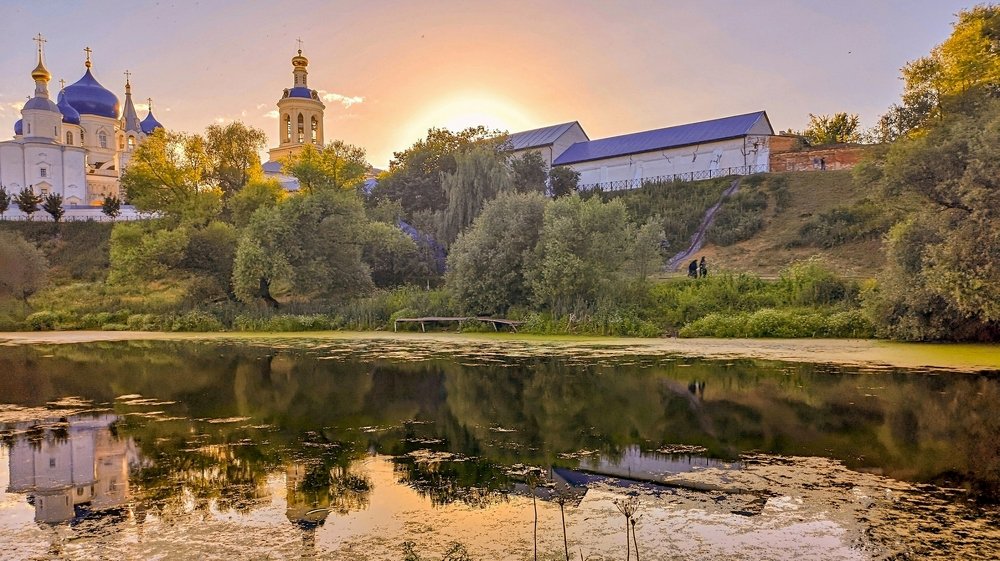 В Боголюбово...