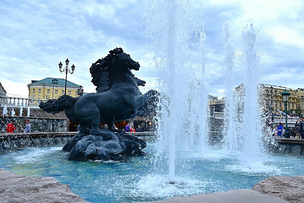 Фонтан "Времена года"