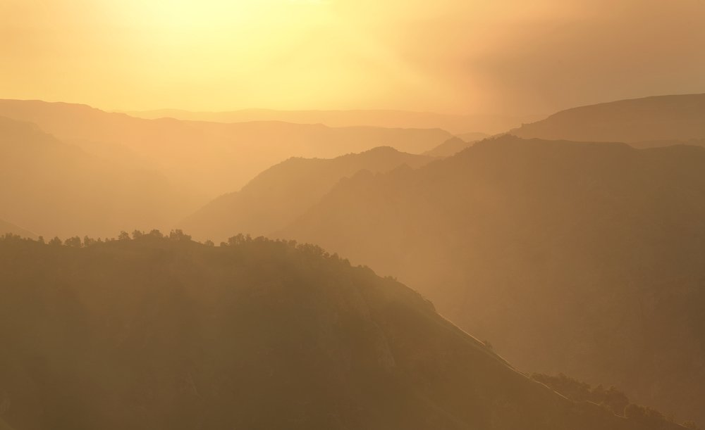 Рассвет в горах Кавказа