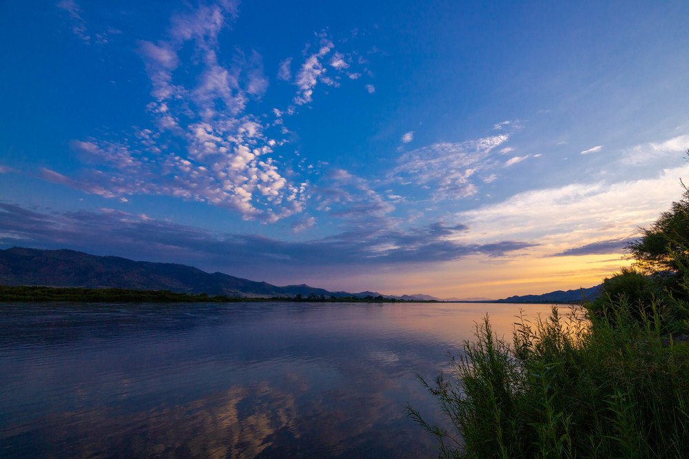 Восход на реке  "Селенга"