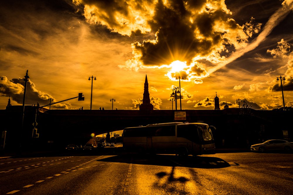 Желтый автобус