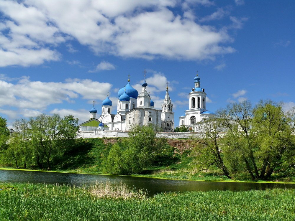 Свято-Боголюбовский монастырь