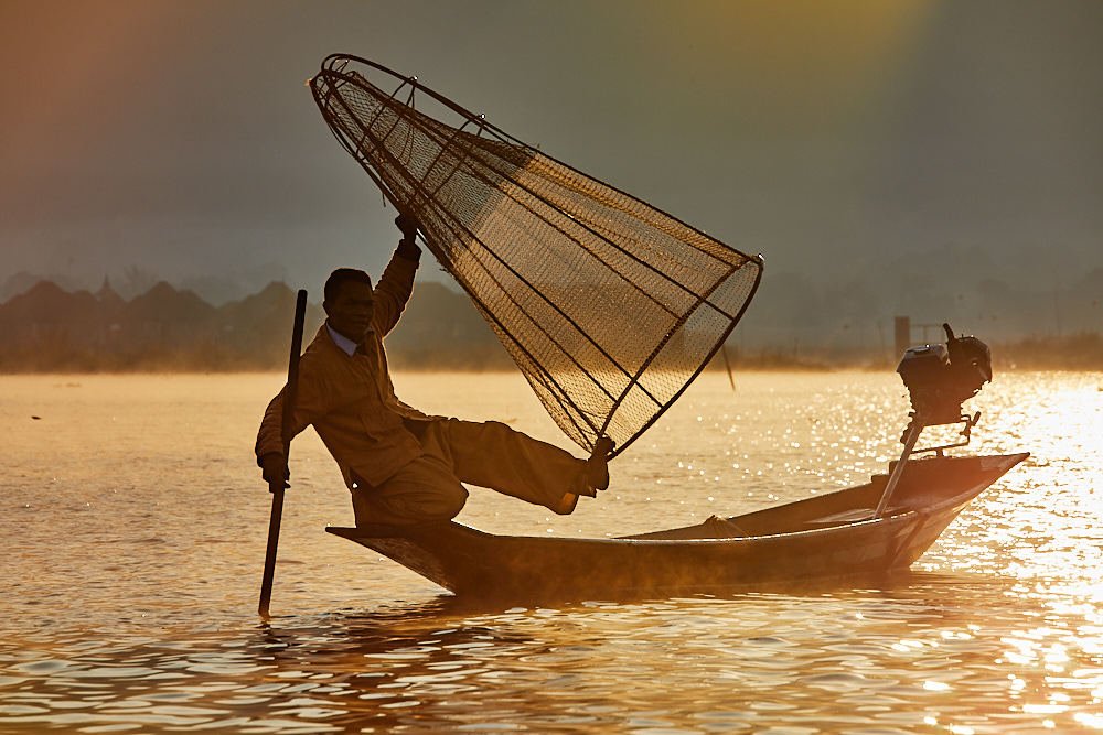 Inle lake fiserman