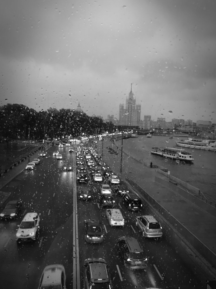 Серая Москва