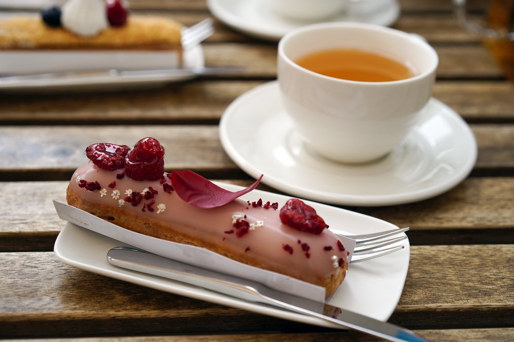 Малиновый эклер