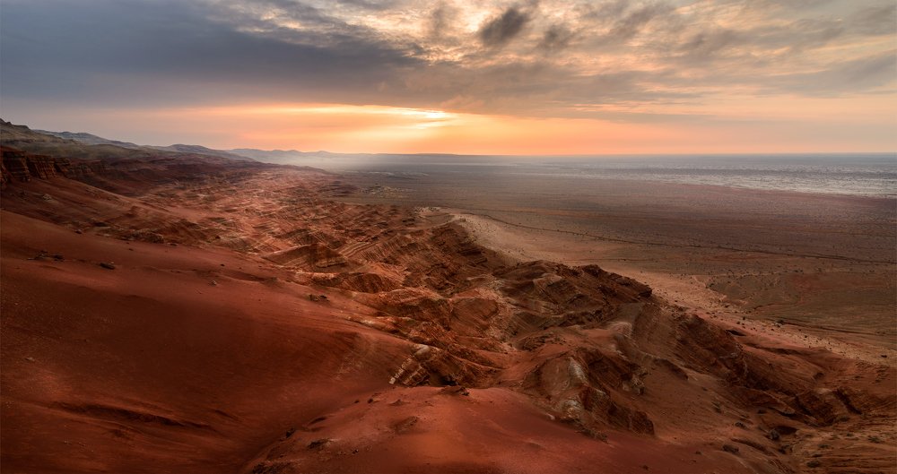 НП Алтын-Эмель. Рассвет.