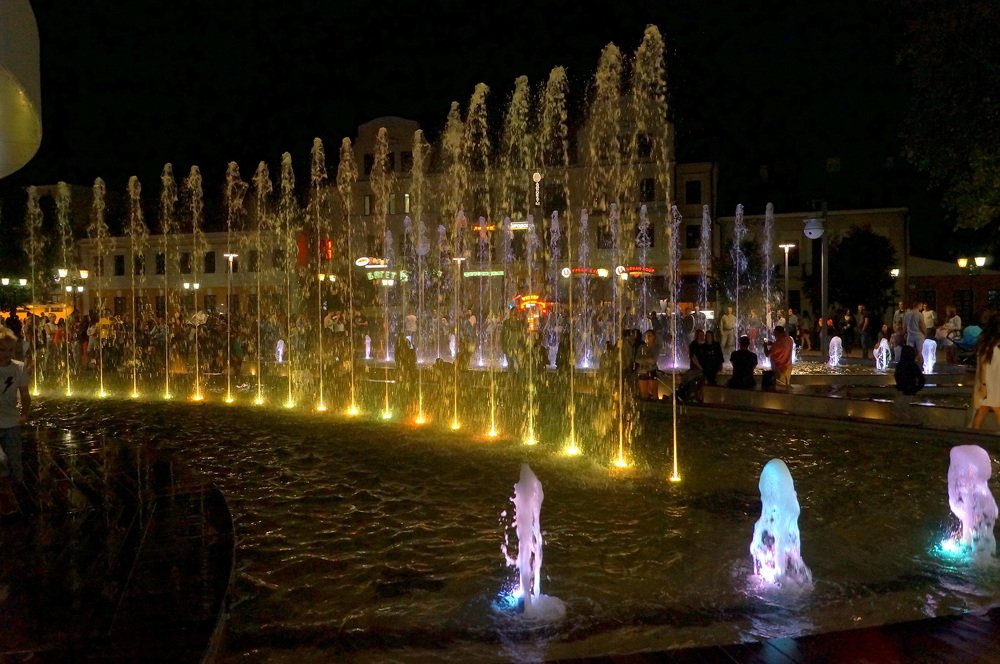 august night fountain