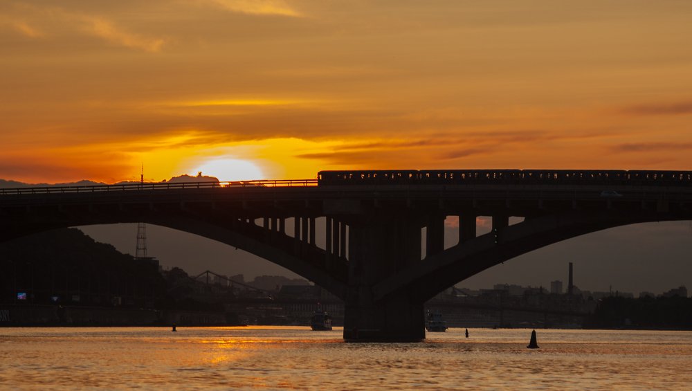 Фотография автора Денис Сухинин