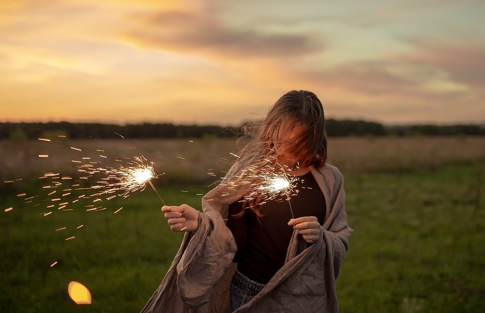 Провожающая день