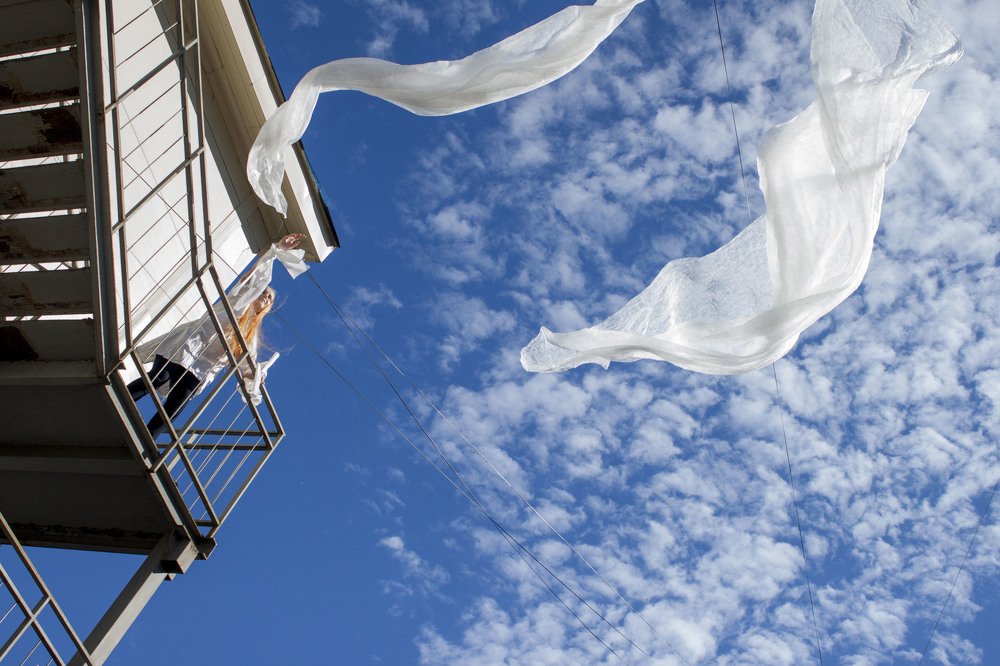 Девушка с облаками