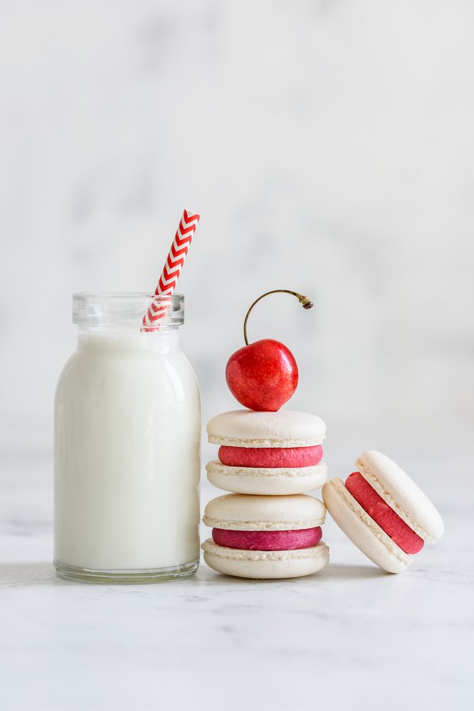 Cherry macarons