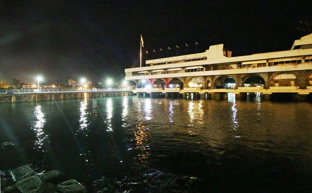 Ночной Сухум.