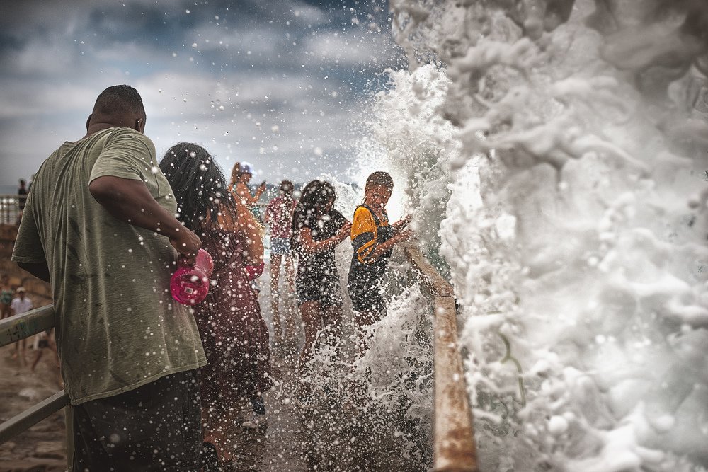 И воды стояли стеной...