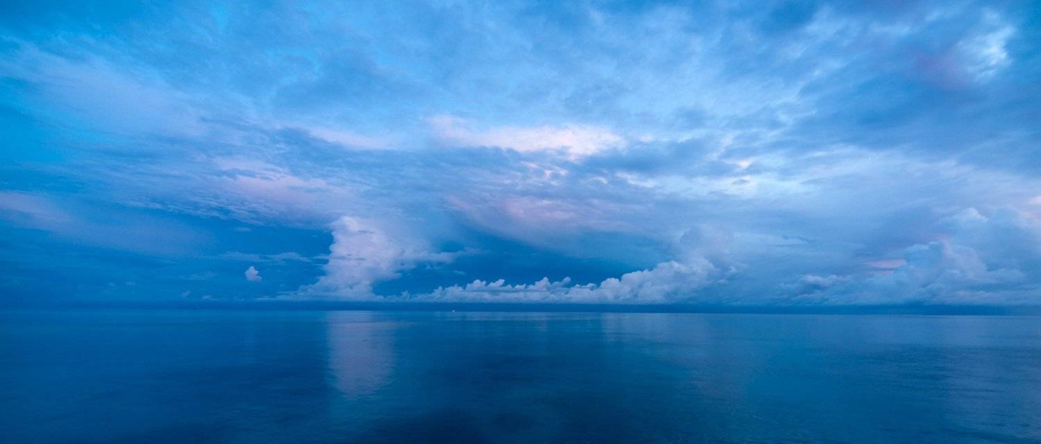 Темная сторона заката / The dark side of the sunset Темная сторона заката / The dark side of the sunset