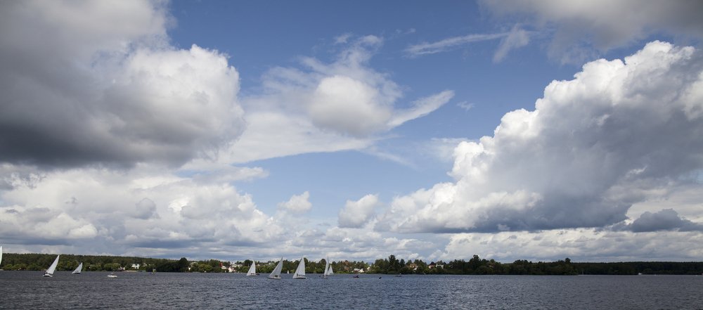 Паруса и облака. Клязьменское водохранилище