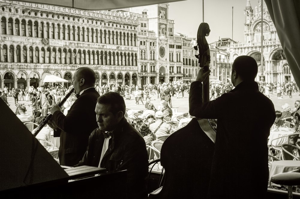 Музыка на площади Сен Марко