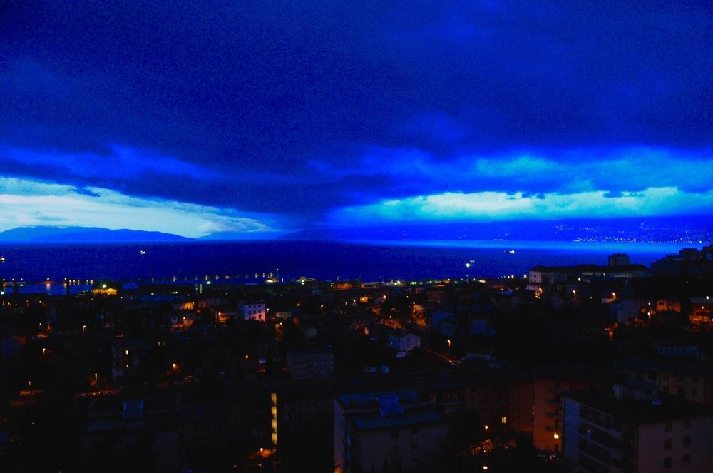 Cloud over the mountain