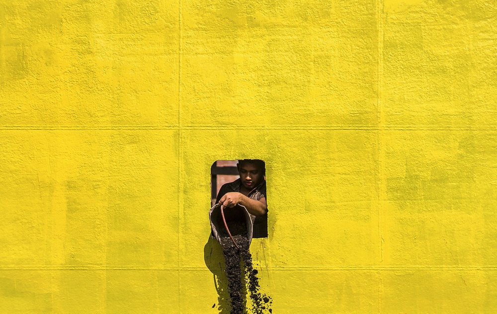 Colorless life in a colorful frame