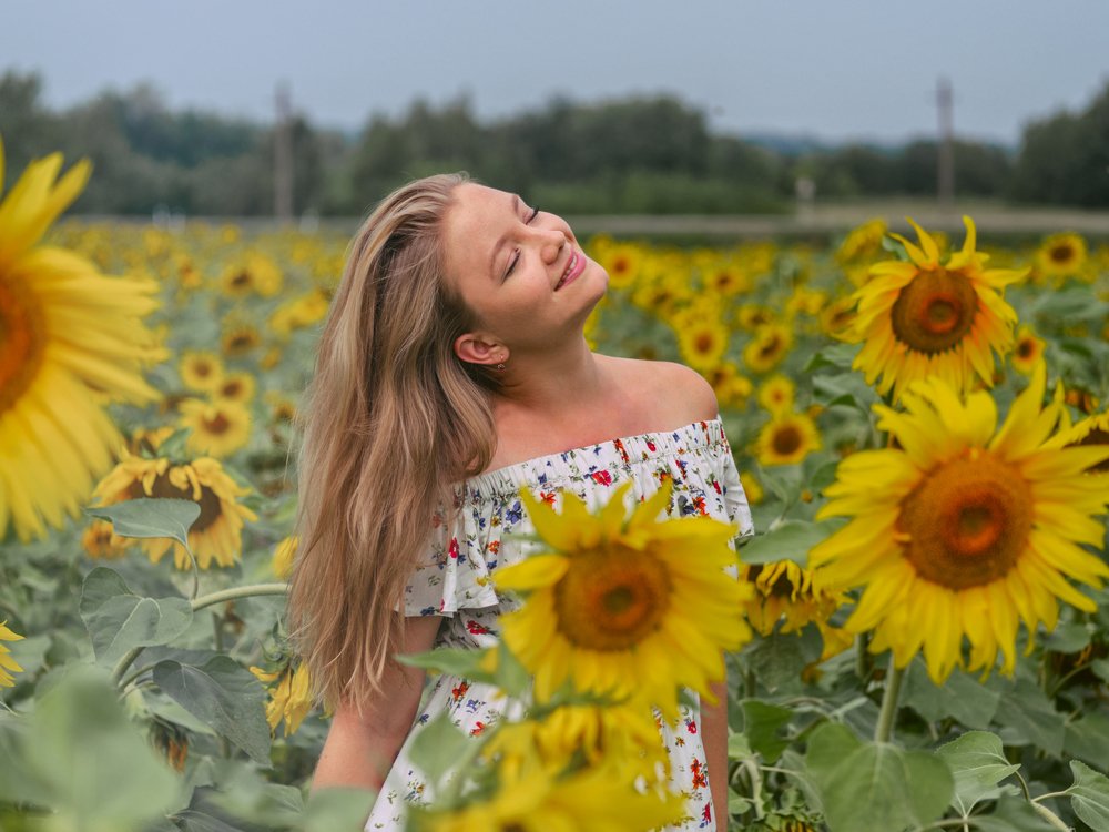 Среди маленьких солнц