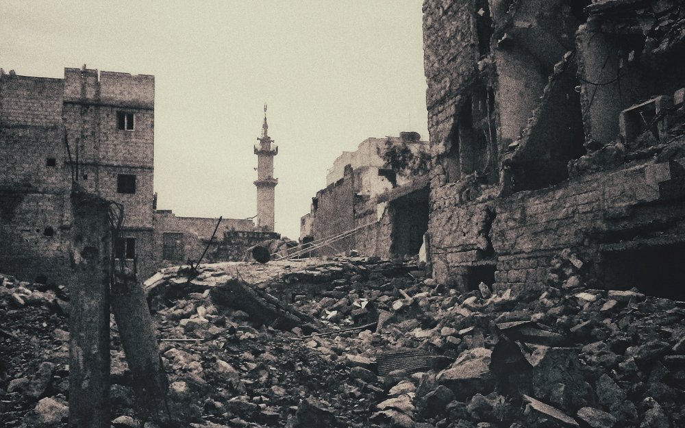 По улицам войны...