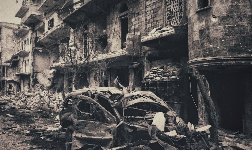 По улицам войны...