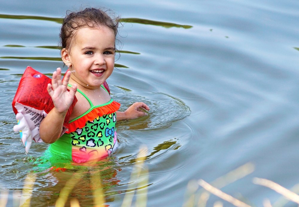 Учимся плавать